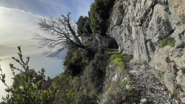 Sentiero dell Avvocata Trekking Tour