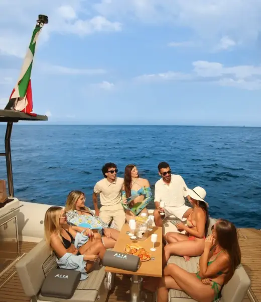 Alia Charter Salerno - Gommone Marlin 40 Lusso